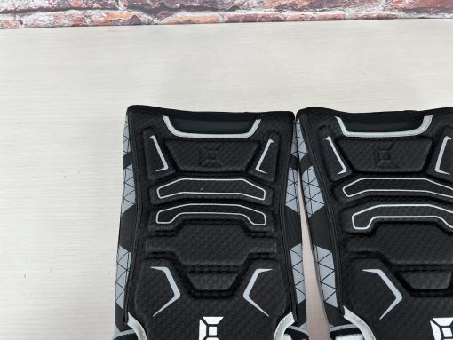 Exalt paintball knee pads- Large- Used - Image 6